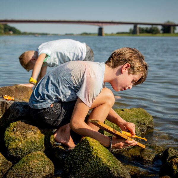 Huckleberry – Make Your Own Motor Boat, maak je eigen motorboot