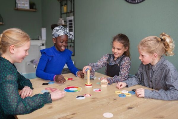 BS Toys Kleurcombinatie Race Spel - Strategisch Actiespel