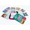 het-kleine-avontuur-kleine-avonturen-spel-voor-oud Open blikje met speelkaarten voor ouder en kind van Het Kleine avontuur.