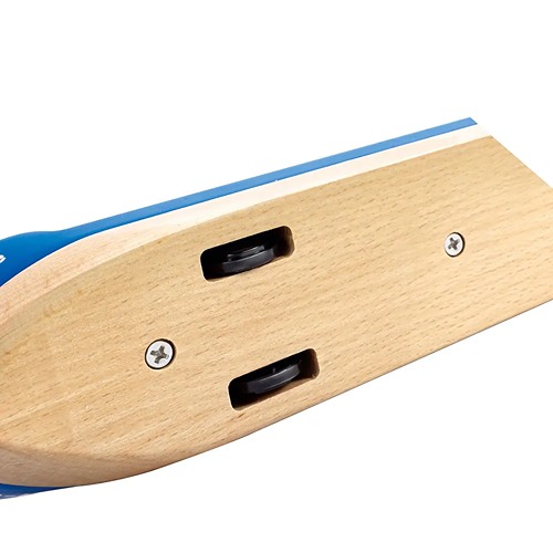 onderkant-magnetische--schip-hape-houten-speelgoed-voor-kinderen onderkant Magnetische houten kraan van Hape voor hand-oogcoördinatie en motoriek