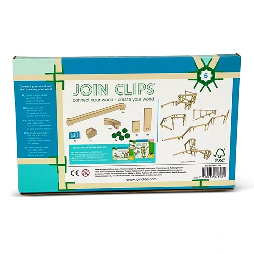 een houten knikkerbaan met de JOIN CLIPS uitbreidingsset en gekleurde verbindingsclips.